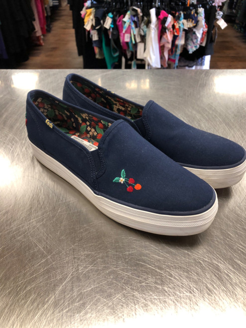 Vist Large View of Product Image Which is Used Keds Flats 10