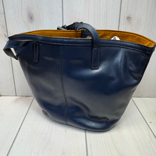 Vist Large View of Product Image Which is Used Patricia Nash Xlarge Leather Handbag