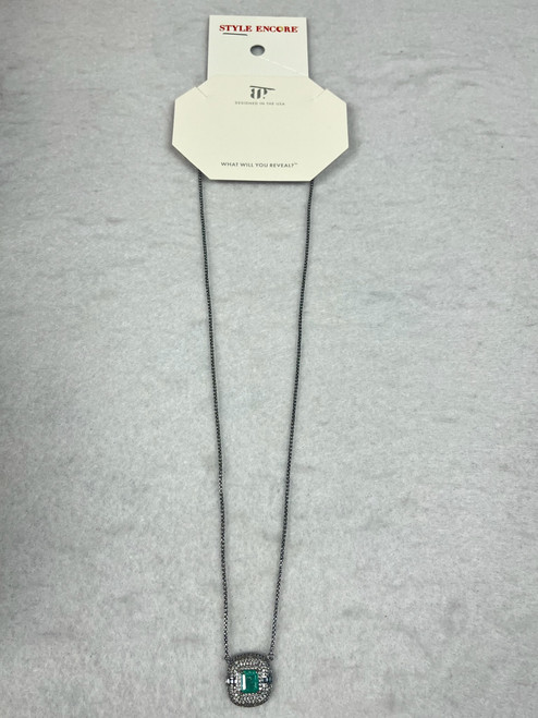 Vist Large View of Product Image Which is Used Bomb Party Necklace