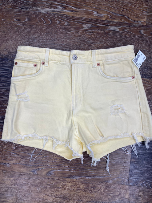 Vist Large View of Product Image Which is Used Zara Shorts 4-27