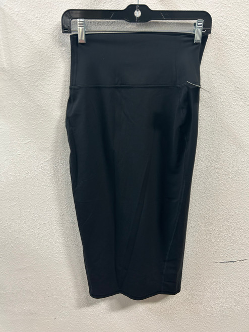 Vist Large View of Product Image Which is Used Lululemon Athletica Active Skirt 6-28