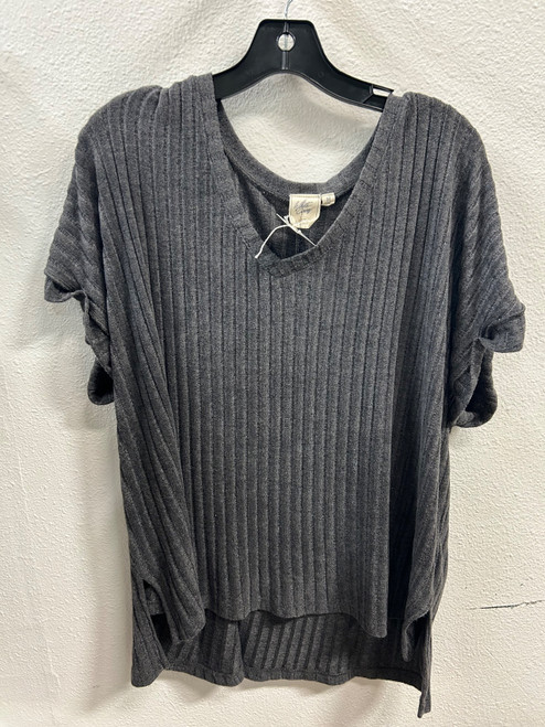 Vist Large View of Product Image Which is Used Unbranded Short Sleeve Top M-8/10