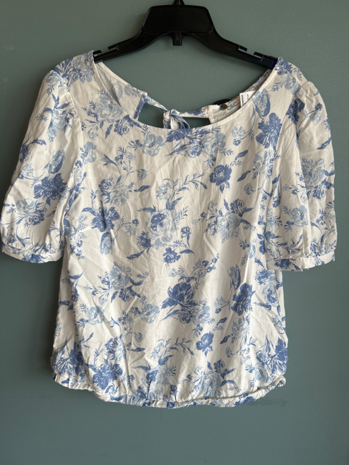 Vist Large View of Product Image Which is Used C&C California Short Sleeve Top M-8/10
