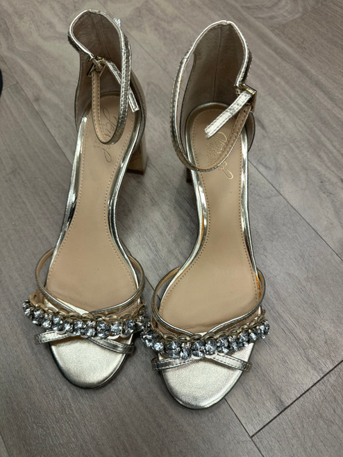Vist Large View of Product Image Which is Used Unbranded Dress Sandals 7.5