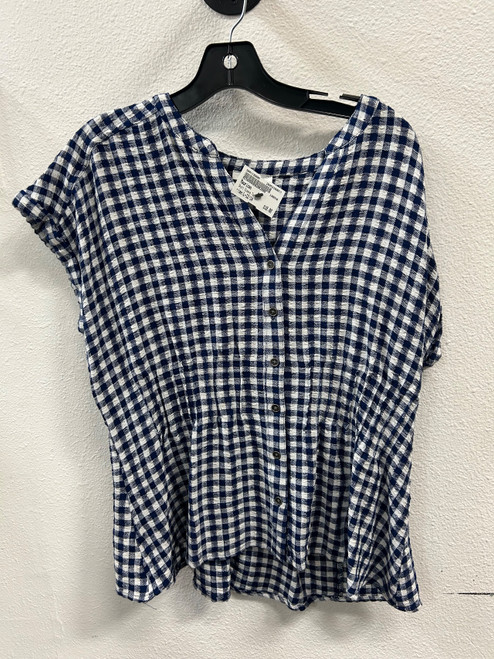 Vist Large View of Product Image Which is Used Maurices Short Sleeve Top L-12/14