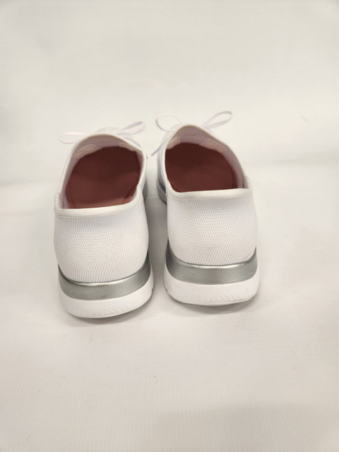 Vist Large View of Product Image Which is Used Skechers Casual Shoes 9.5