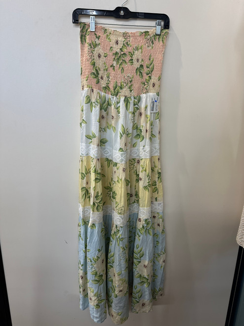 Vist Large View of Product Image Which is Used Unbranded Long Dress B L-12/14