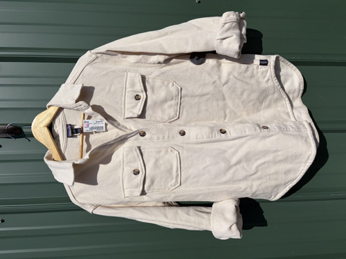 Vist Large View of Product Image Which is Used Patagonia Short Light Jacket S-4/6