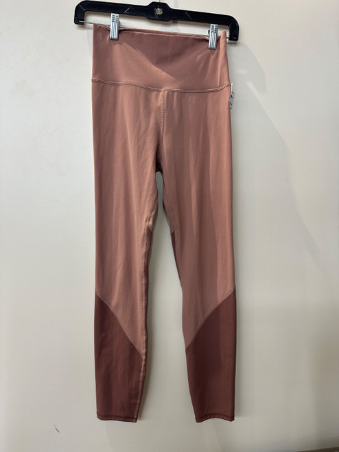 Vist Large View of Product Image Which is Used Vuori Active Leggings 4-27