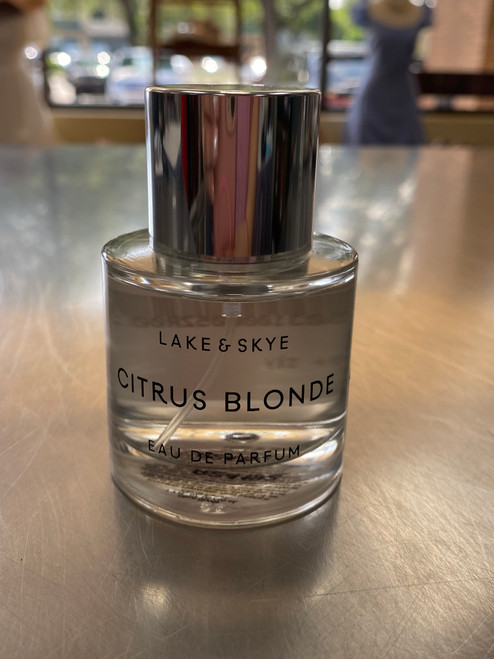 Vist Large View of Product Image Which is Used lake+sky perfume