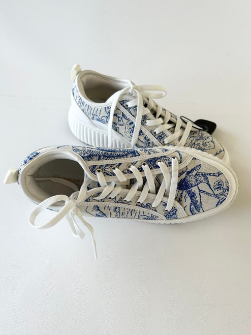 Vist Large View of Product Image Which is Used Unbranded Casual Shoes 9