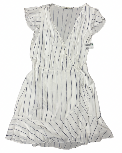Vist Large View of Product Image Which is Gently used abercrombie dress