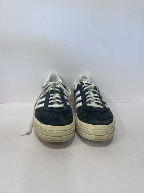 Vist Large View of Product Image Which is Used Adidas Casual Shoes 8.5