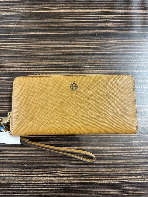 Vist Large View of Product Image Which is Used Tory Burch Leather Wallet