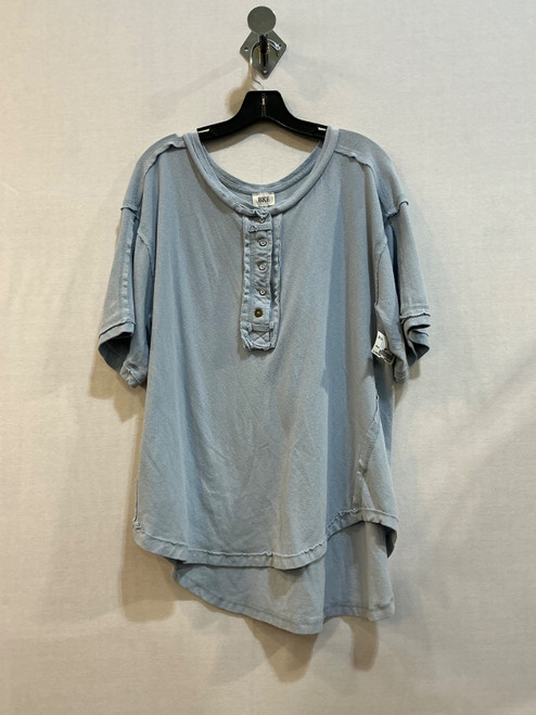 Vist Large View of Product Image Which is Used BKE Short Sleeve Top L-12/14