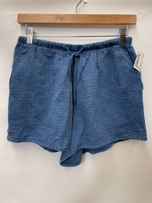 Vist Large View of Product Image Which is Used Gap Shorts 2-26