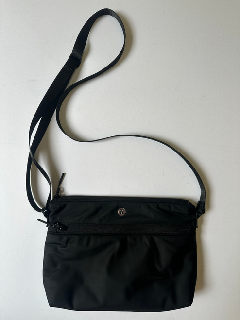 Vist Large View of Product Image Which is Used Lululemon Athletica Large Handbag
