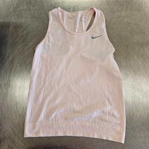 Vist Large View of Product Image Which is Used Nike Active Tank Top S-4/6