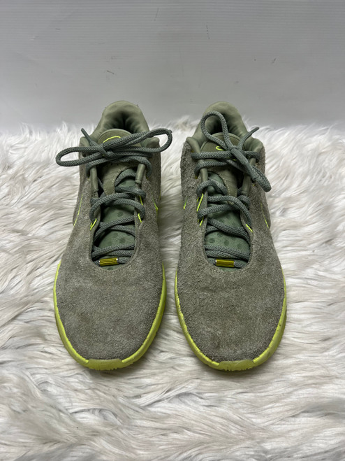 Vist Large View of Product Image Which is Used Nike Mens Casual Shoes 12