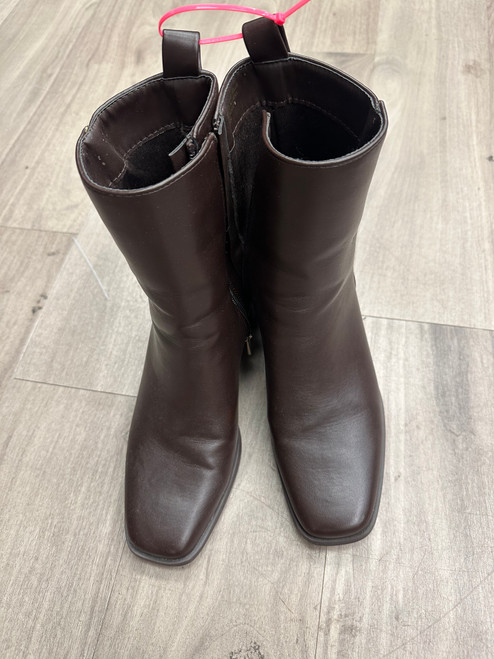 Vist Large View of Product Image Which is Used Unbranded Ankle Boots 8