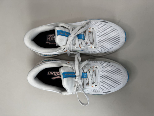 Vist Large View of Product Image Which is Used Brooks Performance Shoes 8