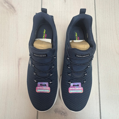 Vist Large View of Product Image Which is Used Skechers Casual Shoes 9.5