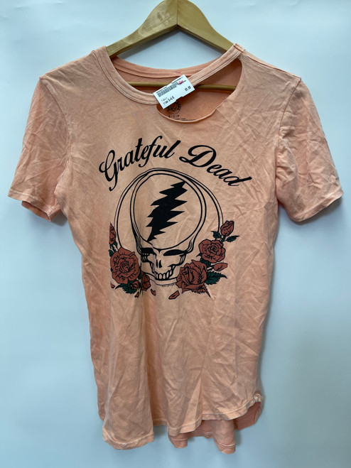 Vist Large View of Product Image Which is Used Unbranded T-Shirt S-4/6