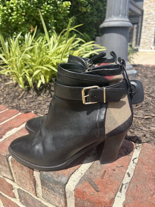 Vist Large View of Product Image Which is Used Burberry Ankle Boots