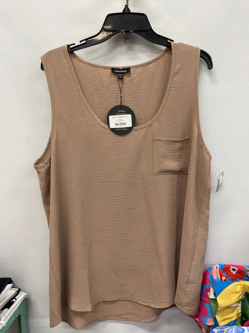 Vist Large View of Product Image Which is Used Mitto Shop Sleeveless Top XL-16