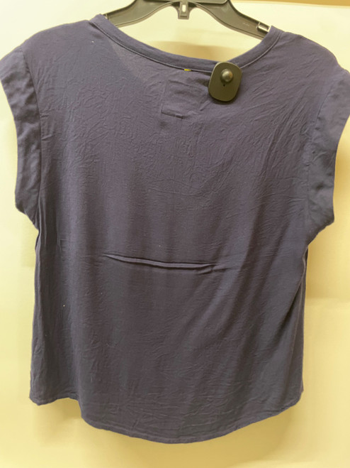 Vist Large View of Product Image Which is Used Unbranded Sleeveless Top S-4/6