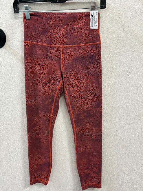 Vist Large View of Product Image Which is Used Lululemon Athletica Active Leggings S 4-6/27-28