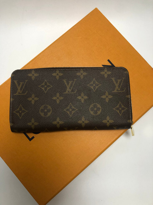Vist Large View of Product Image Which is Used Louis Vuitton Leather Wallet