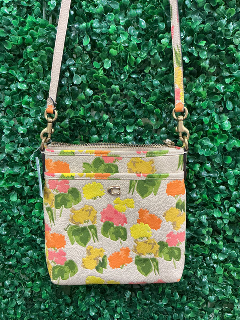 Vist Large View of Product Image Which is Used Coach Small Leather Handbag