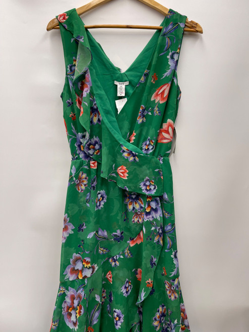 Vist Large View of Product Image Which is Used Bar Iii Long Dress F M-8/10