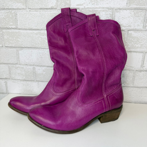 Vist Large View of Product Image Which is Used Frye Boots 10