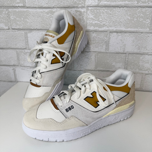 Vist Large View of Product Image Which is Used New Balance Performance Shoes 10