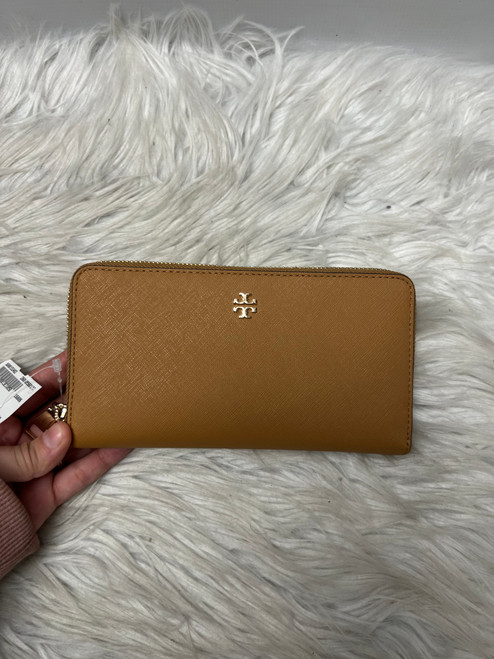 Vist Large View of Product Image Which is Used Tory Burch Leather Wallet