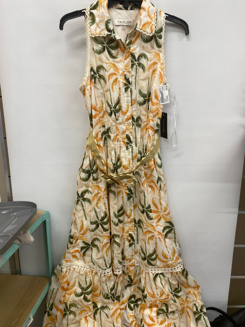 Vist Large View of Product Image Which is Used Taylor Long Dress B S-4/6