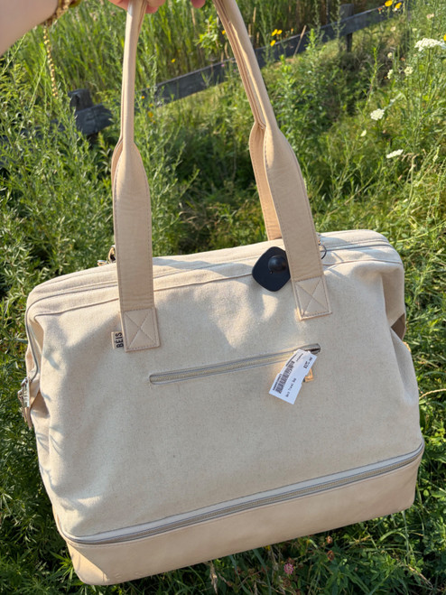Vist Large View of Product Image Which is Used Beis Xlarge Handbag