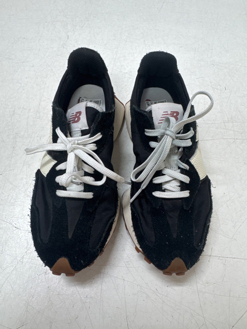 Vist Large View of Product Image Which is Used New Balance Casual Shoes 7