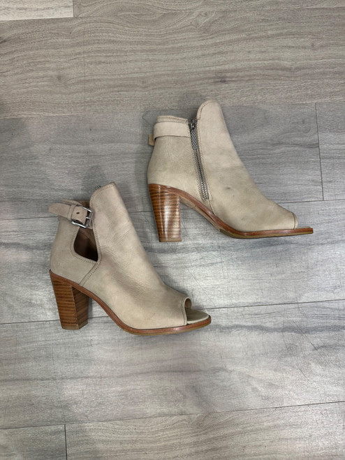 Vist Large View of Product Image Which is Used Donald J Pliner Tall Boots 6