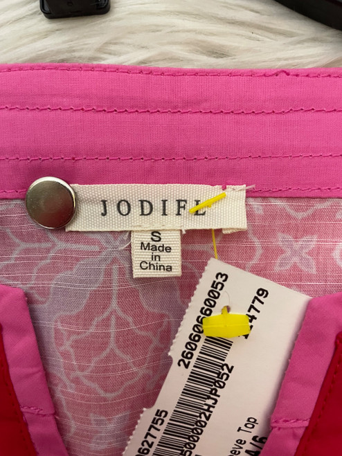 Vist Large View of Product Image Which is Used Jodifl Short Sleeve Top S-4/6