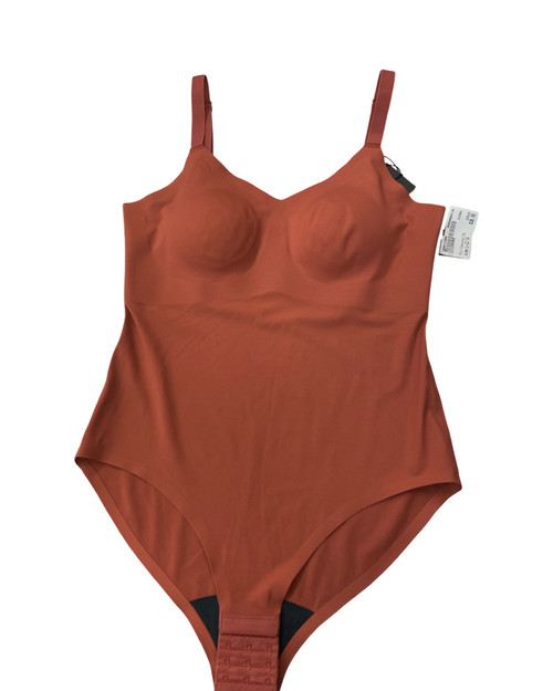 Vist Large View of Product Image Which is Used Unbranded Sleeveless Top L-12/14