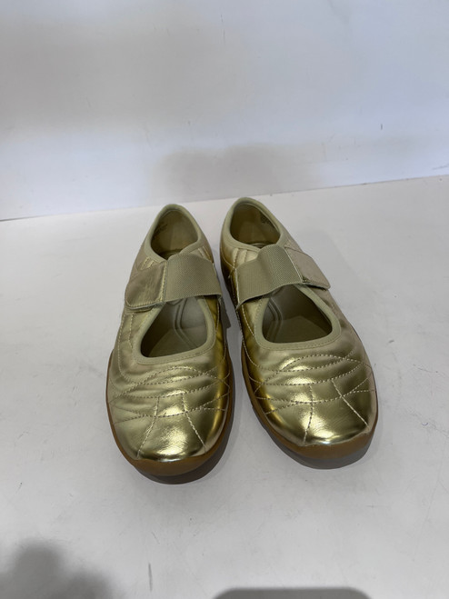 Vist Large View of Product Image Which is Used Steve Madden Casual Shoes 7