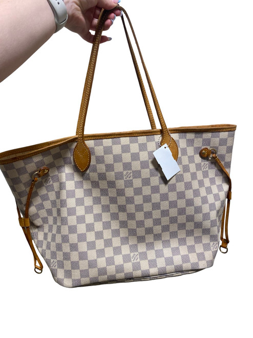 Vist Large View of Product Image Which is Used Louis Vuitton Large Leather Handbag