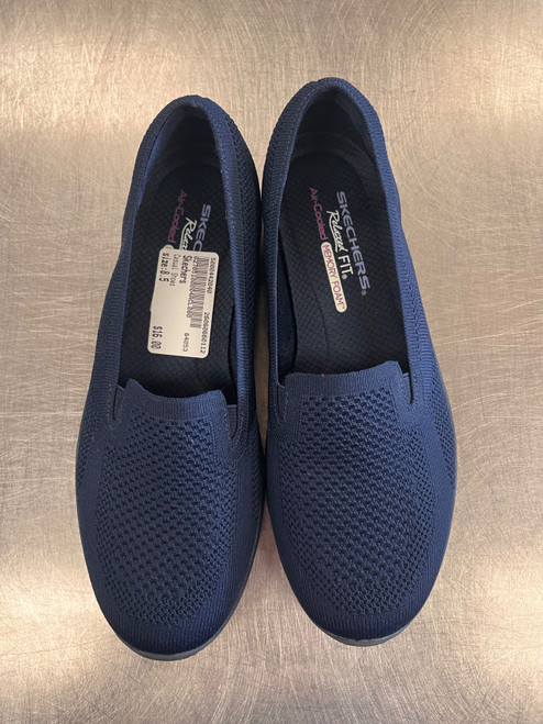 Vist Large View of Product Image Which is Used Skechers Casual Shoes 8.5