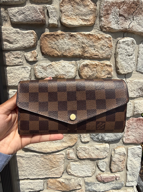 Vist Large View of Product Image Which is Used Louis Vuitton Leather Wallet