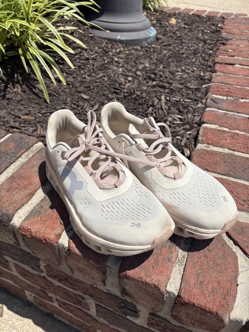 Vist Large View of Product Image Which is Used On Cloud Sneakers