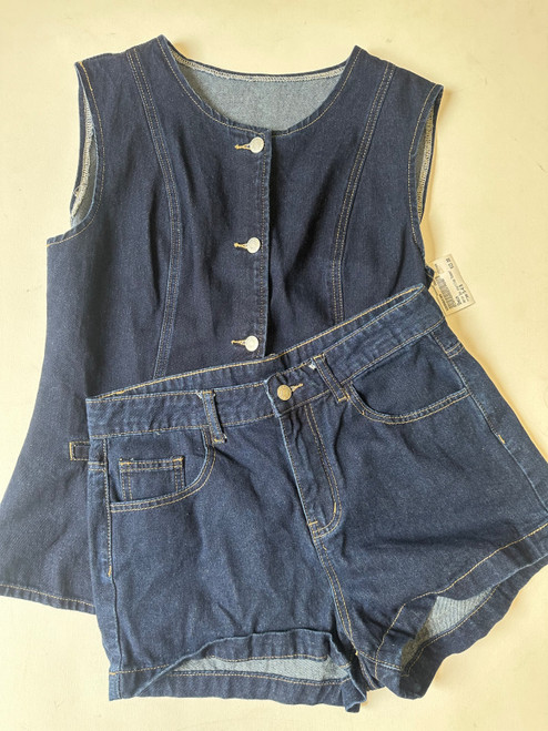 Vist Large View of Product Image Which is Used Shein Romper S-4/6