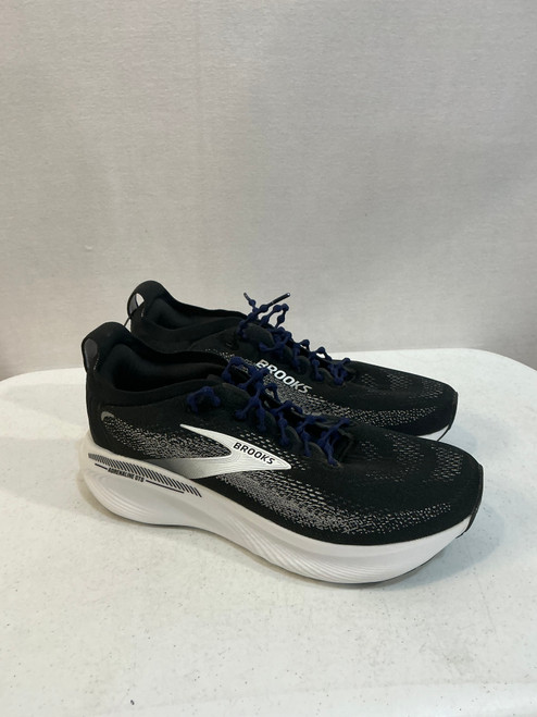 Vist Large View of Product Image Which is Used Brooks Mens Athletic Shoes 10.5